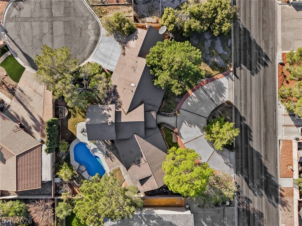 3120 South Pioneer Way — photo 4