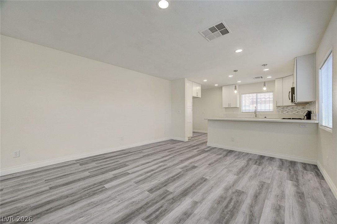 4004 Emerald Wood Street — photo 2 of 30