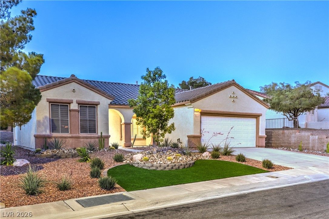 1748 Warrington Drive — photo 2