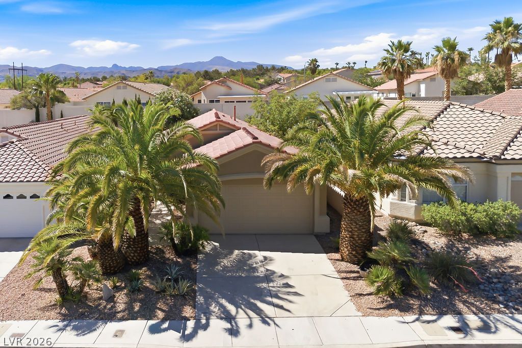 2121 Sunset Vista Avenue — photo 4 of 27