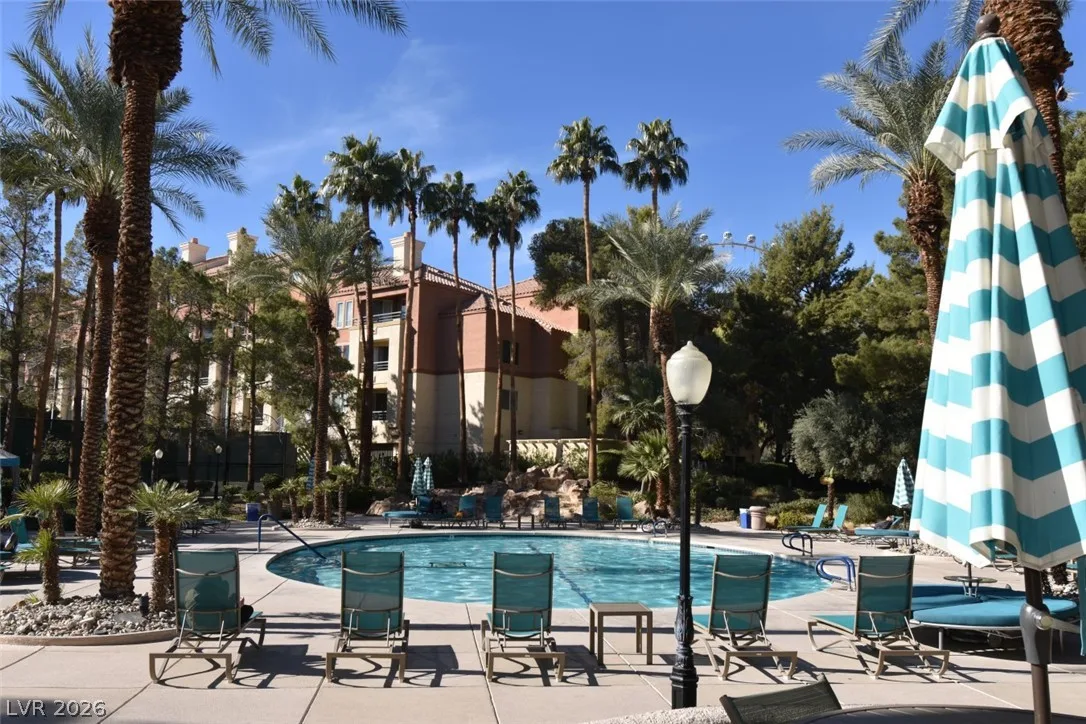 210 East Flamingo Road 137 — photo 2