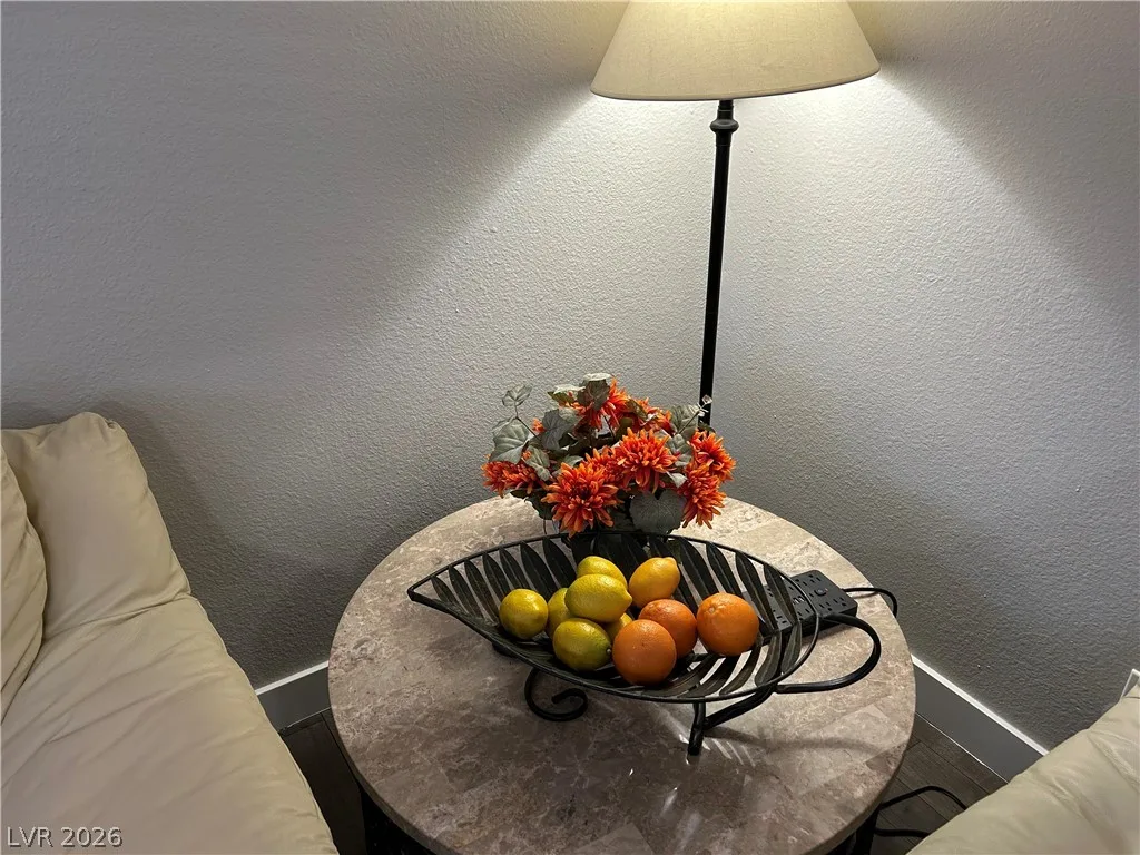 4458 Del Oro Drive — photo 2