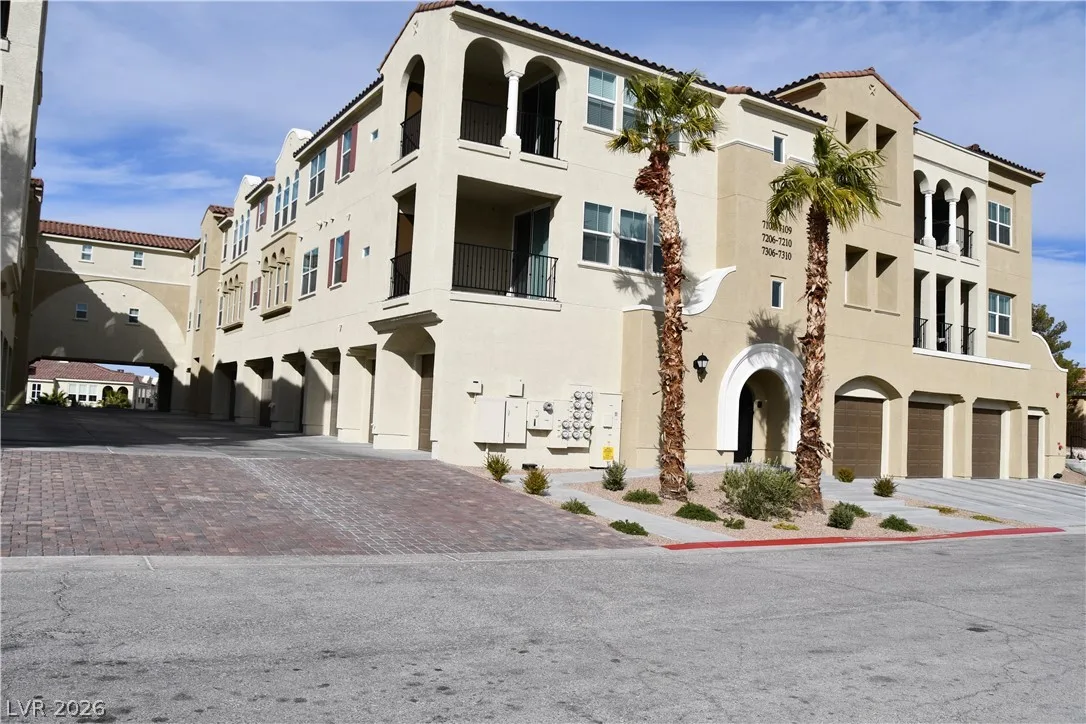 2555 Hampton Road 7109 — photo 2