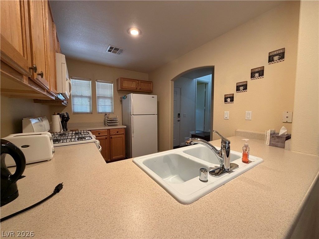 9125 Epworth Avenue — photo 4