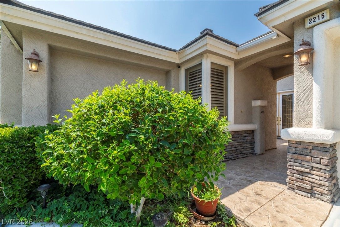 2215 Scarlet Rose Drive — photo 4