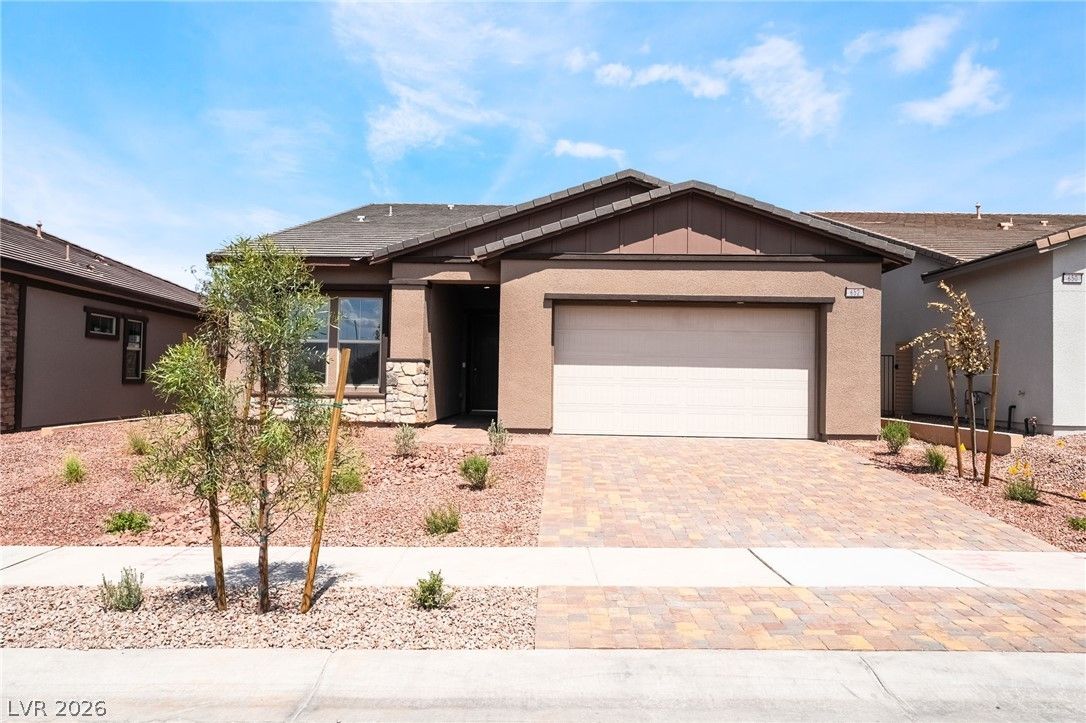 652 Ambridge Drive — photo 3