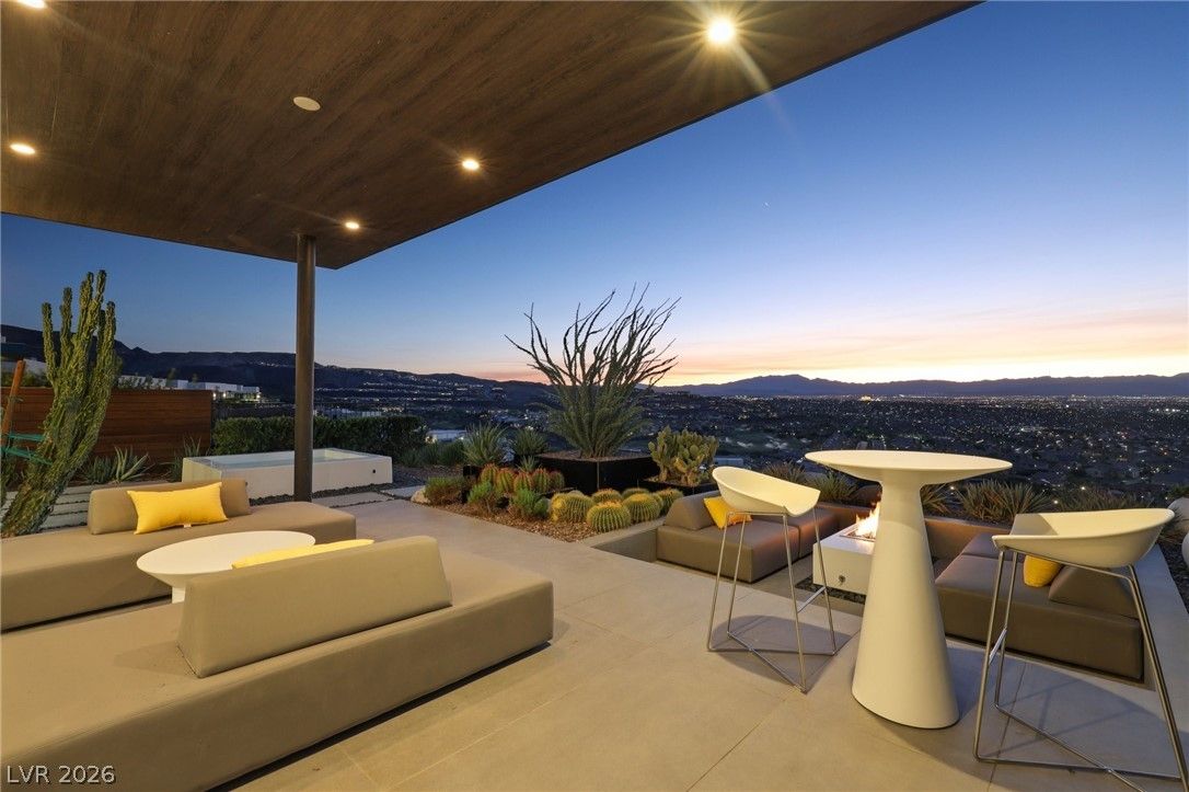 375 Tranquil Peak Court — photo 4