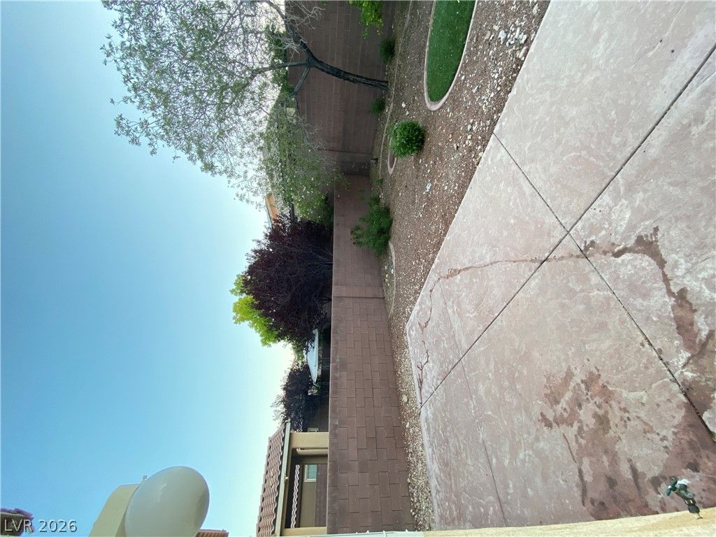 Photo 34
