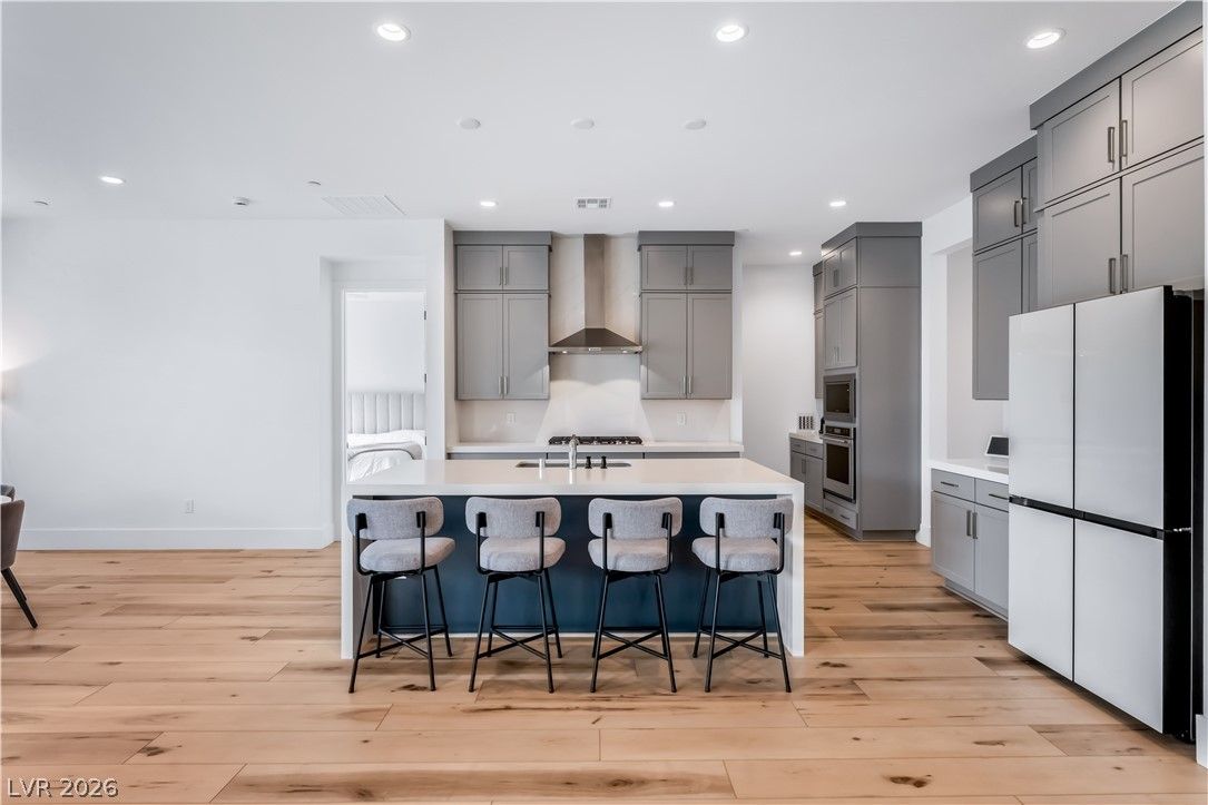 10239 Meandering Dell Avenue — photo 4