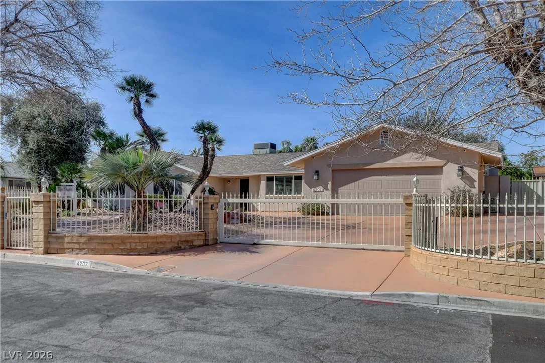 4207 Ridgecrest Drive — photo 2 of 27