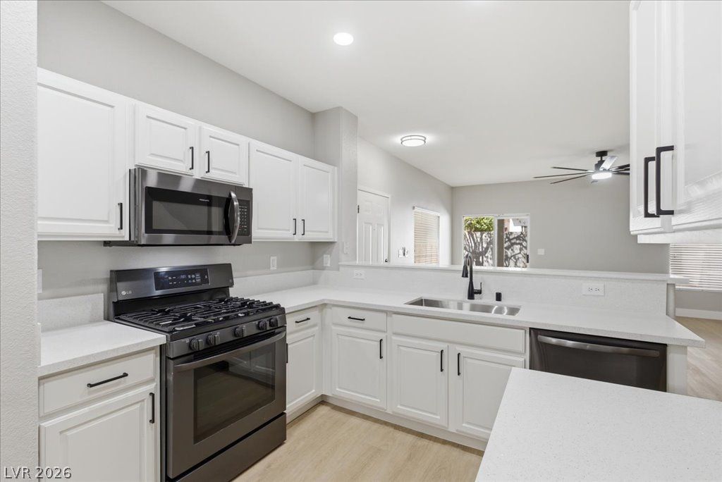 2592 Lazy Saddle Drive — photo 4 of 25