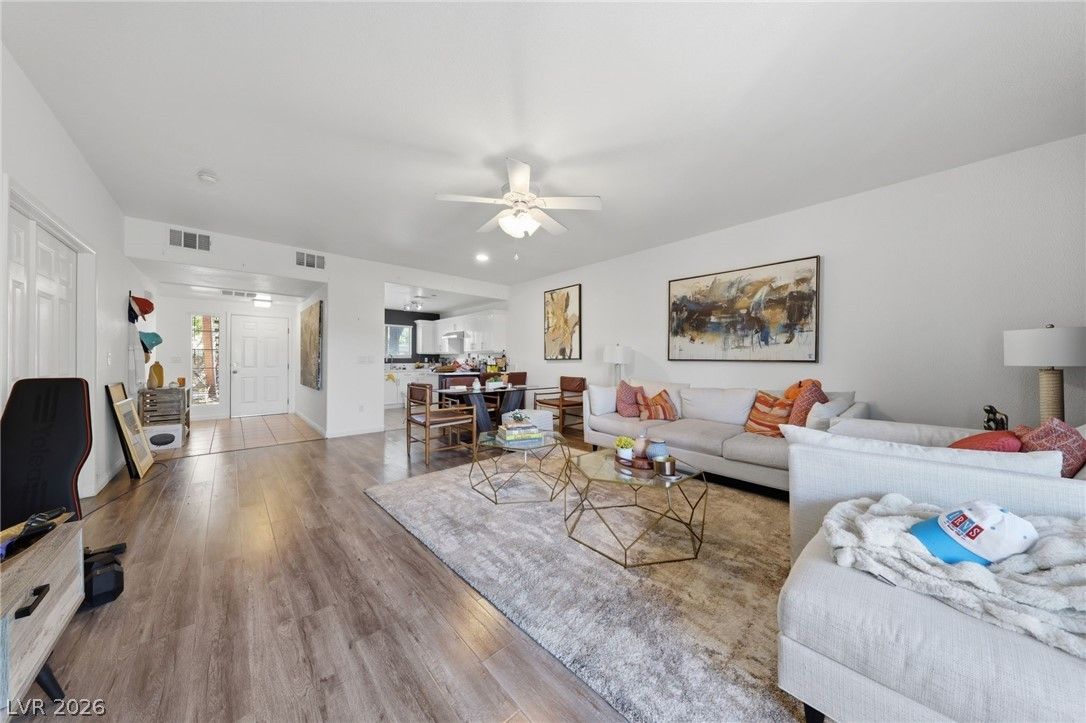 10553 Pine Glen Avenue 104 — photo 5 of 19