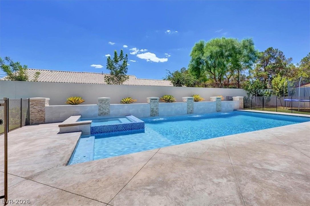 3041 East Serene Avenue — photo 4