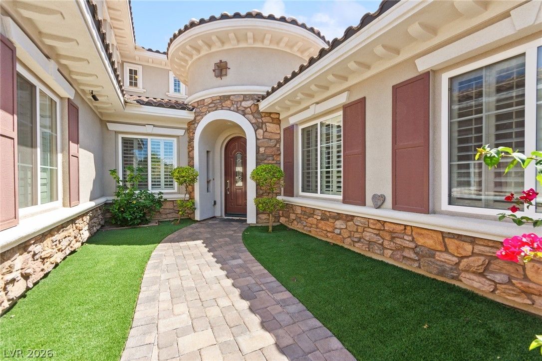 1389 ENCHANTED RIVER Drive — photo 4