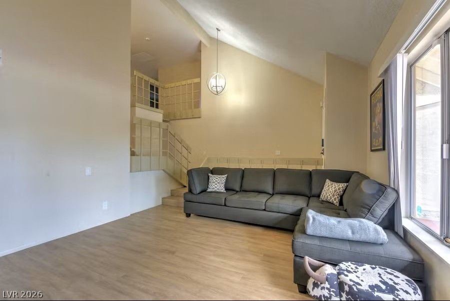 4371 Flandes Street — photo 2