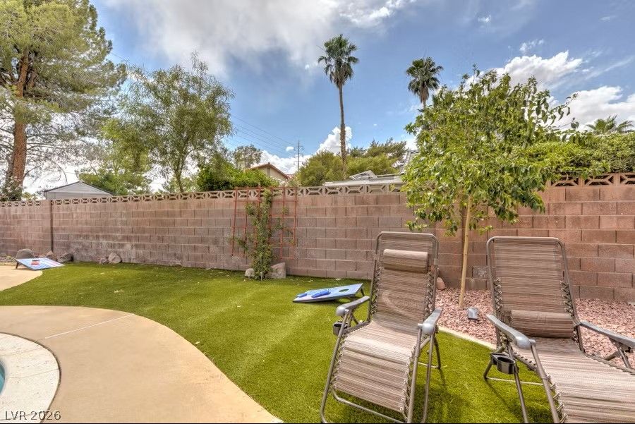 4371 Flandes Street — photo 5