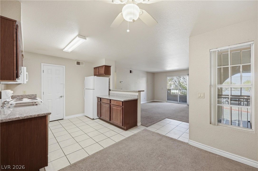 2606 South Durango Drive 250 — photo 3
