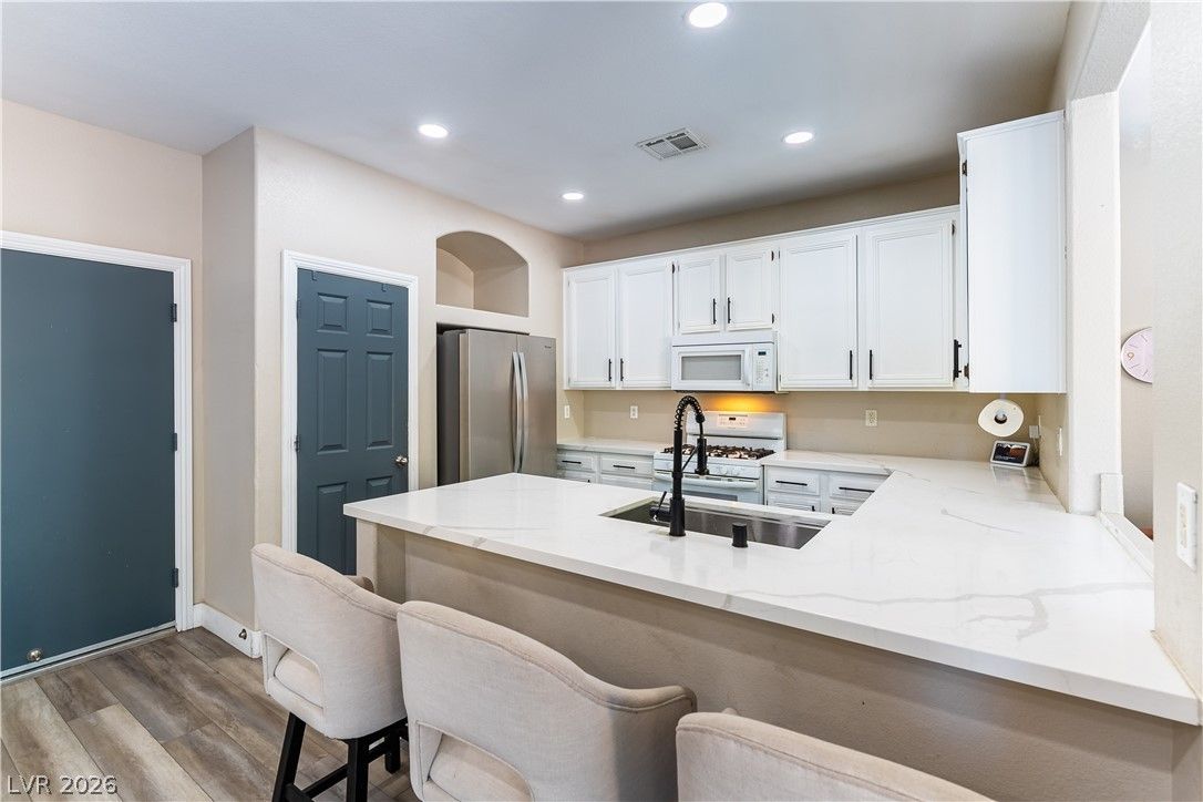 228 Emerald Vista Way — photo 4