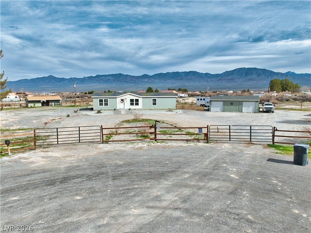 1380 Lanette Circle — photo 2