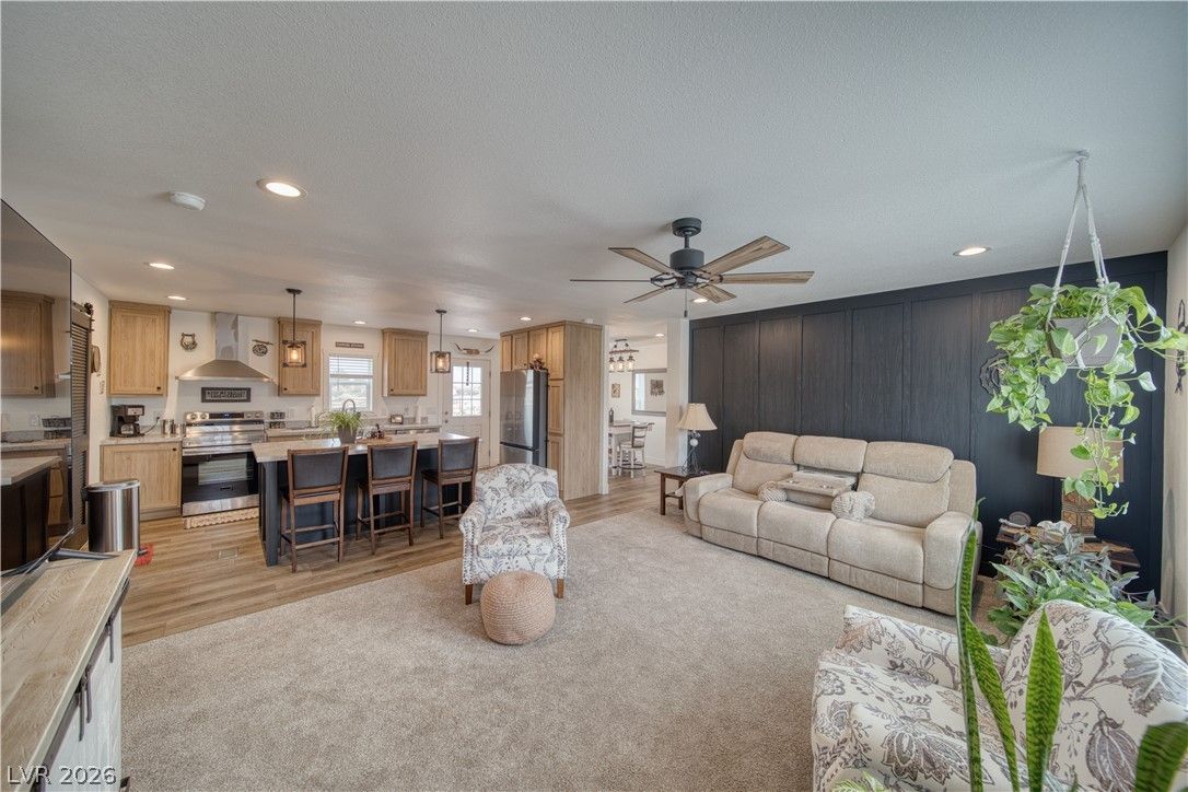 1380 Lanette Circle — photo 4