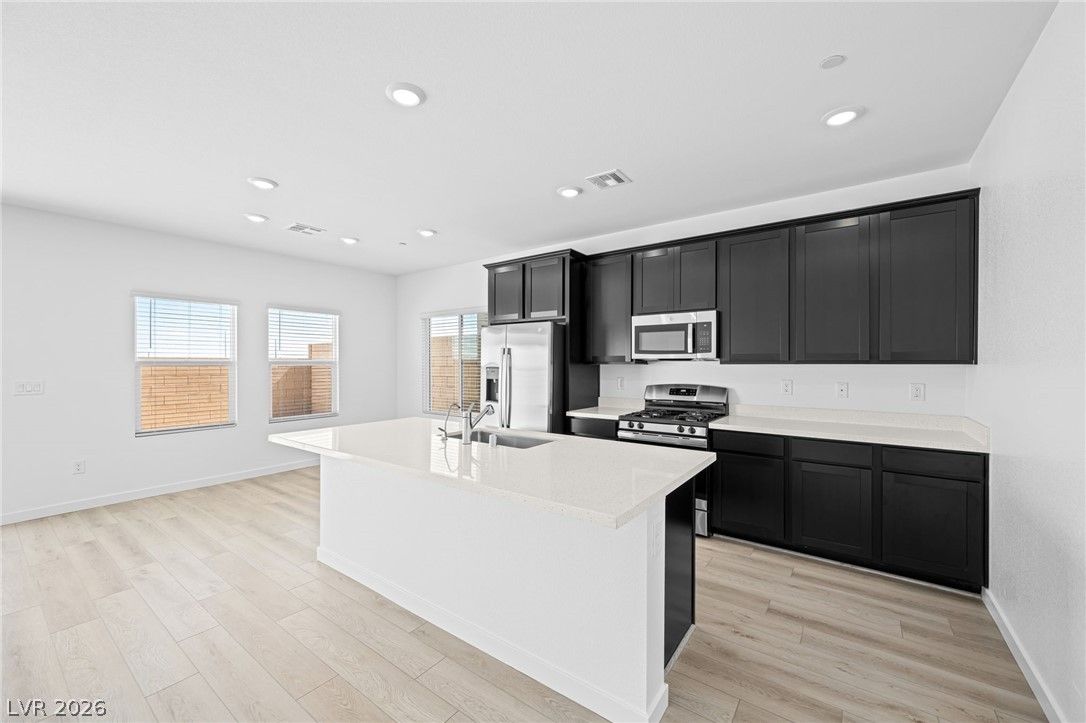 3350 Dancing Waters Street — photo 4