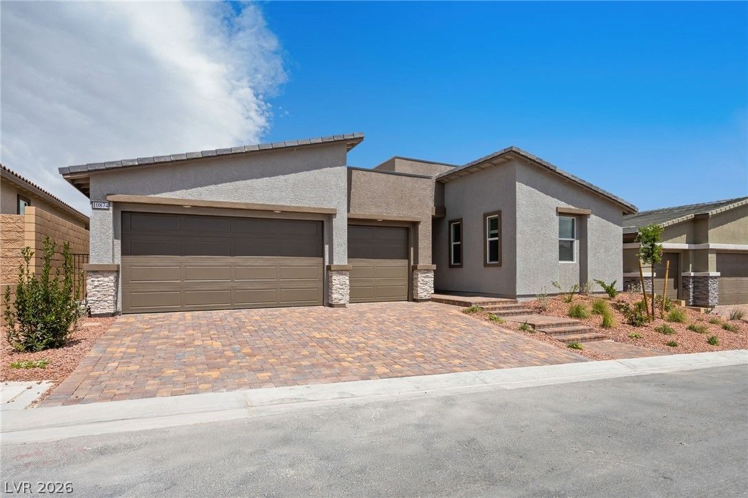 10874 Lewis Pointe Avenue — photo 2