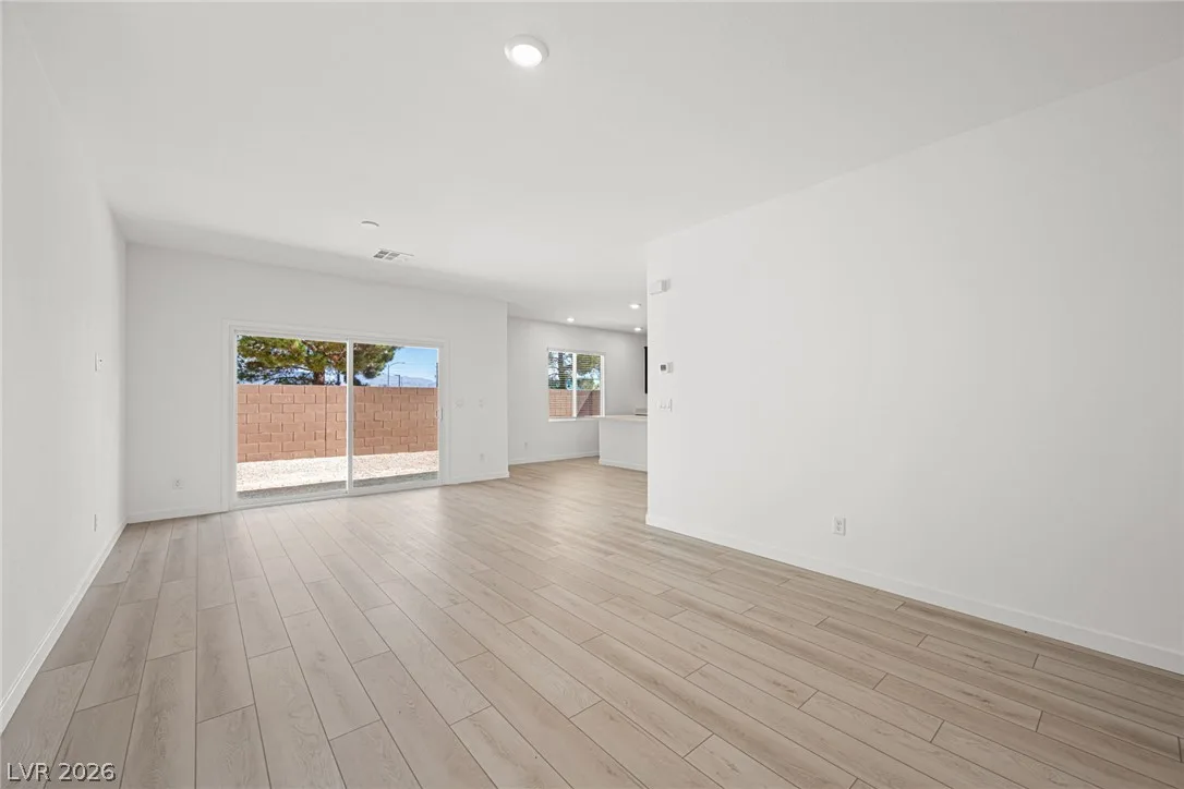 2620 Saunder Avenue — photo 3