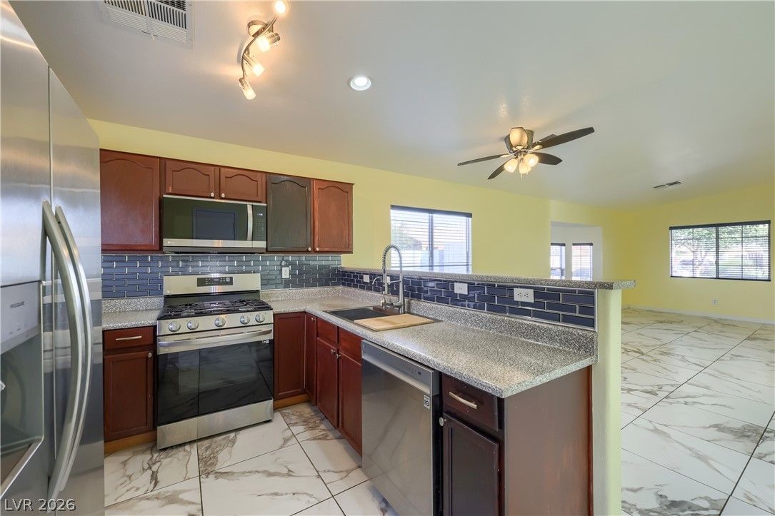 5205 Mineral Lake Drive — photo 5 of 24