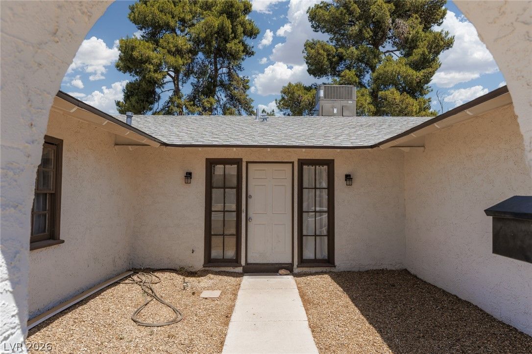 3958 Oakhill Avenue — photo 4