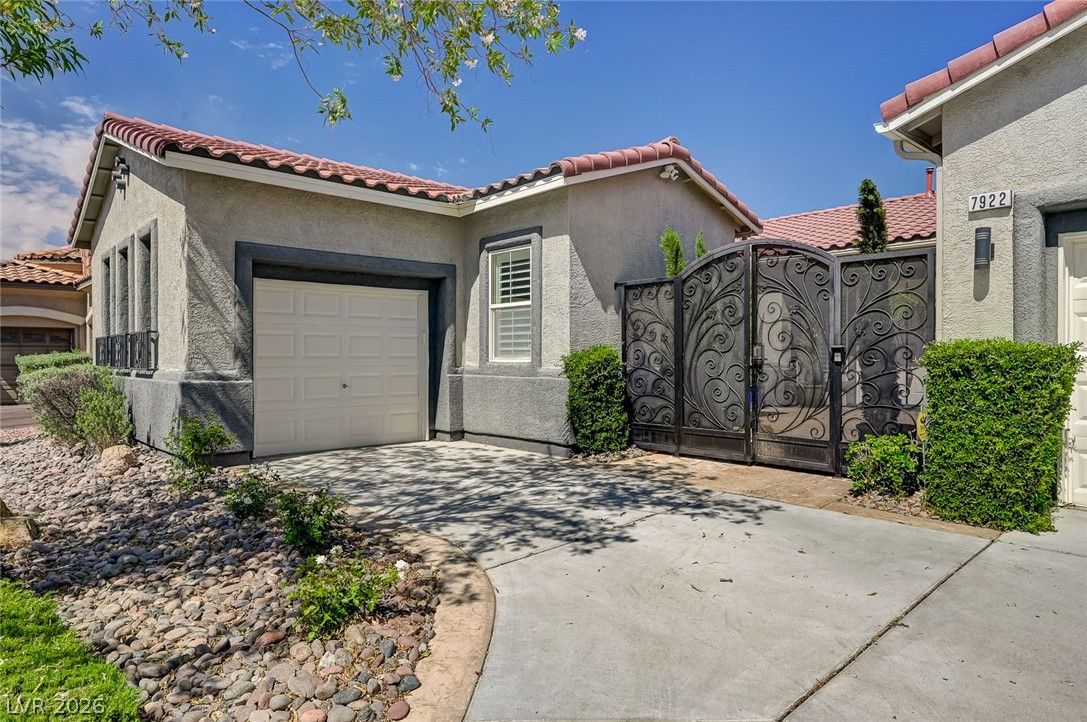 7922 Carson Creek Street — photo 4