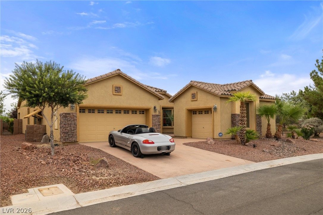 5351 East VOLTERRA Drive — photo 3