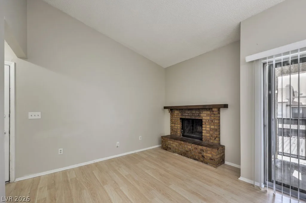 2981 Country Manor Lane 122 — photo 5
