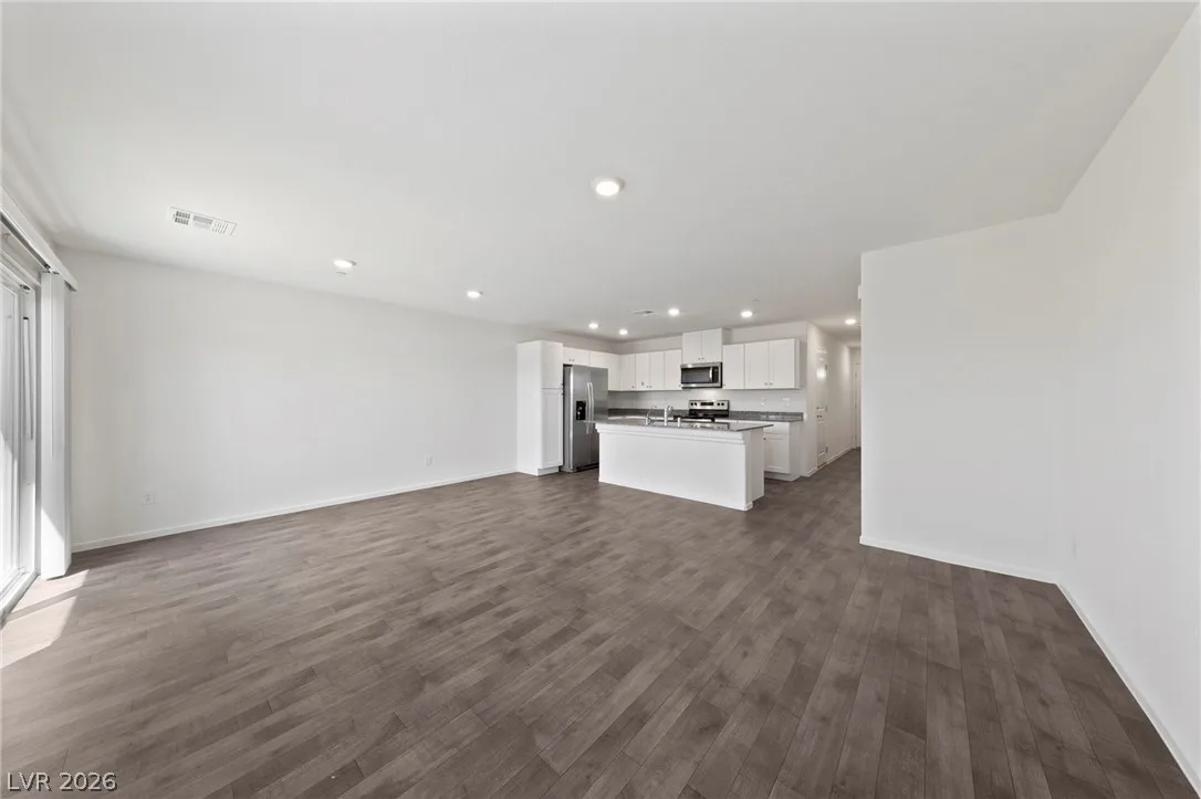7909 Whisper Words Avenue — photo 3