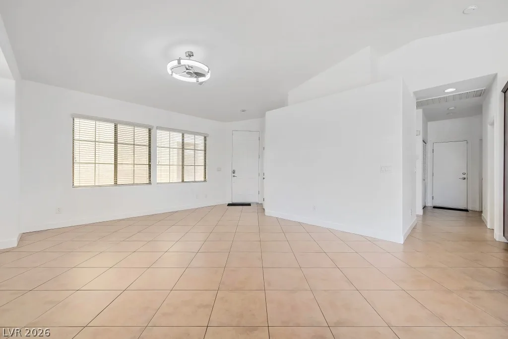 3520 Tesoro Del Valle Court — photo 5 of 31