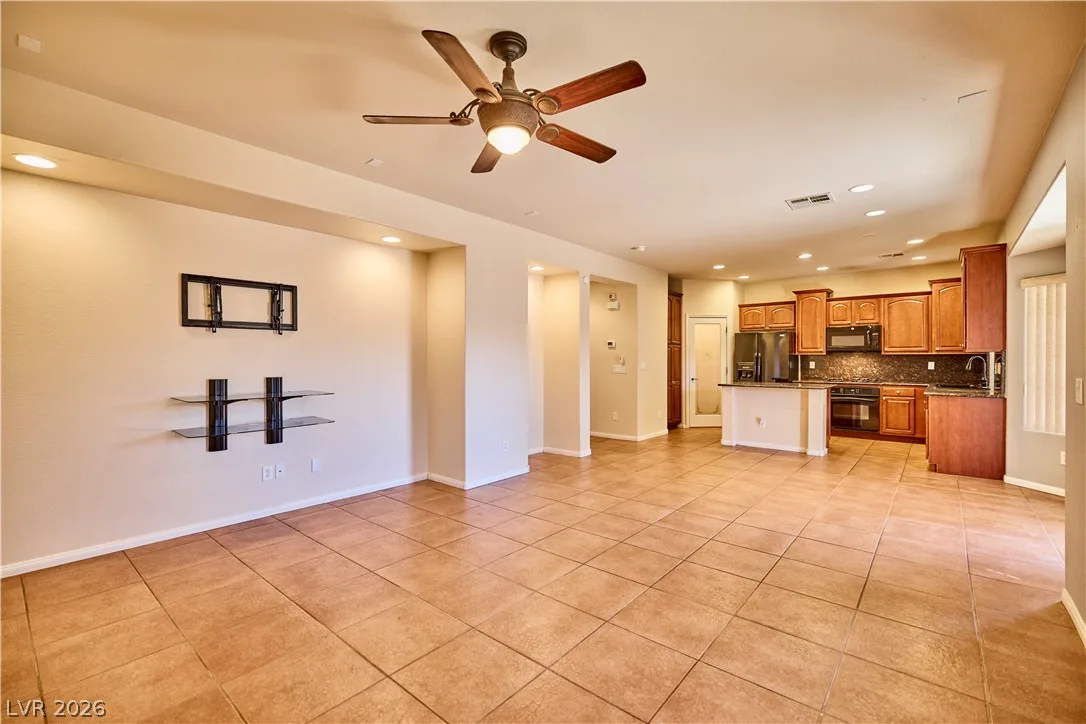 9792 Twin Mill Street — photo 4