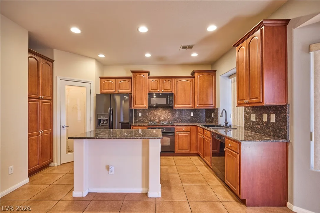 9792 Twin Mill Street — photo 5