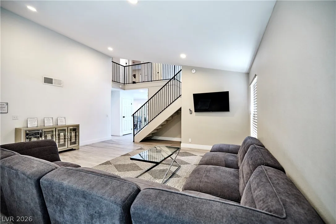 6348 Mockingbird Lane — photo 4
