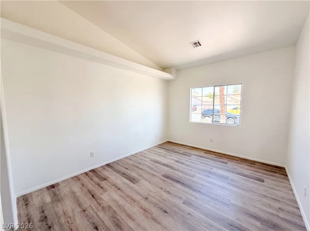 5132 Rocky Bluff — photo 4 of 32