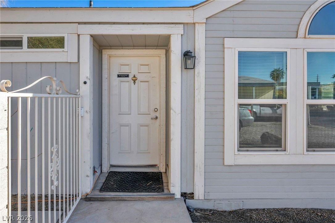 5898 Sassy Rose Drive — photo 4