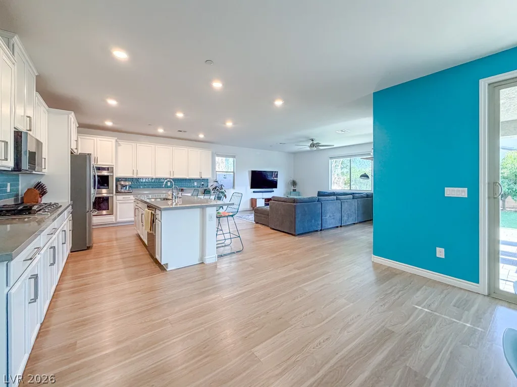 3184 Mossfield Avenue — photo 5