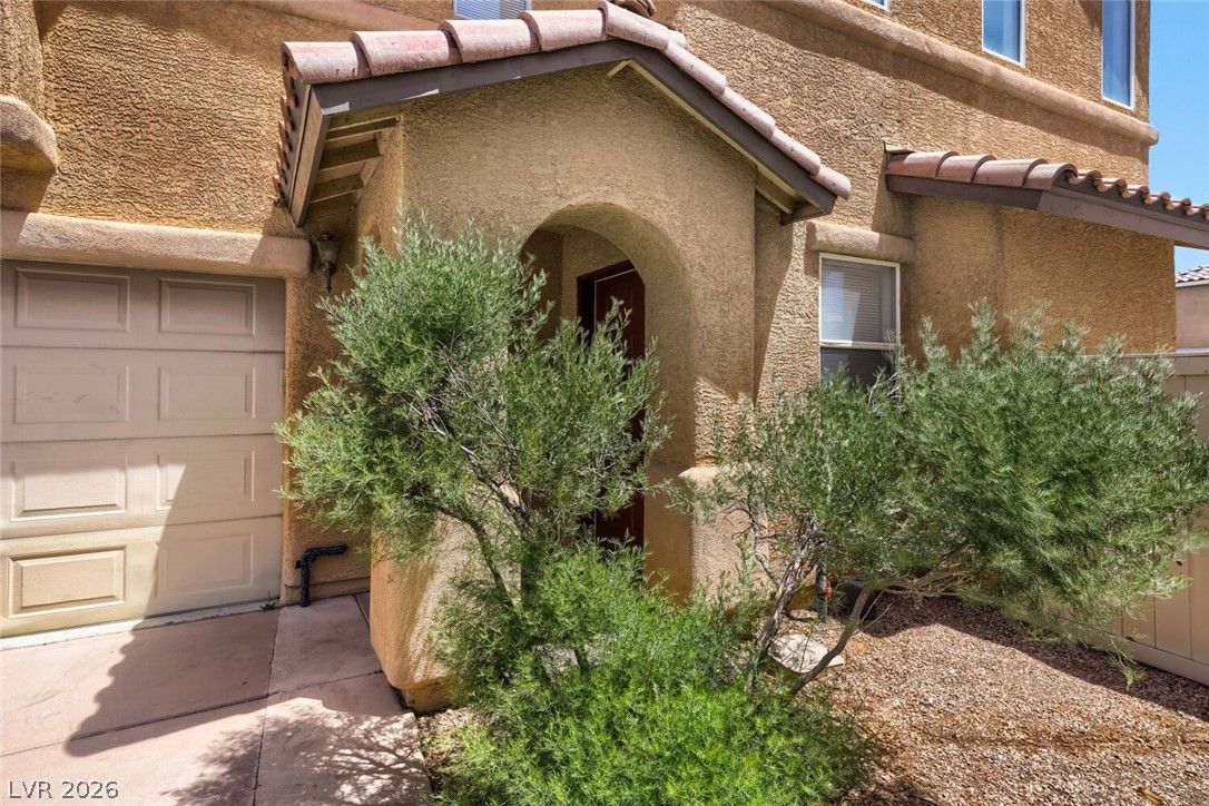990 Cantabria Heights Avenue — photo 3