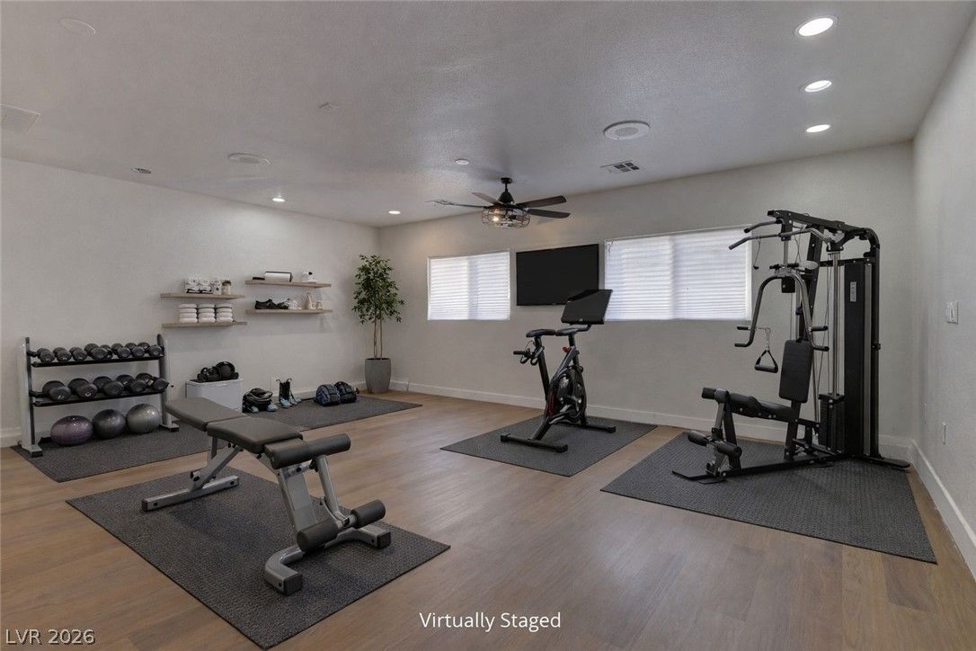 4724 West La Madre Way — photo 5 of 27