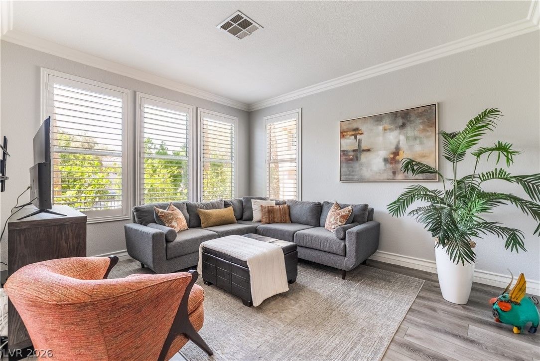 251 South Green Valley Parkway 5612 — photo 5 of 32