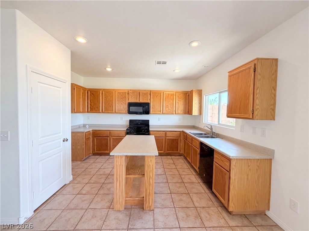 4220 Iris Pearl — photo 2