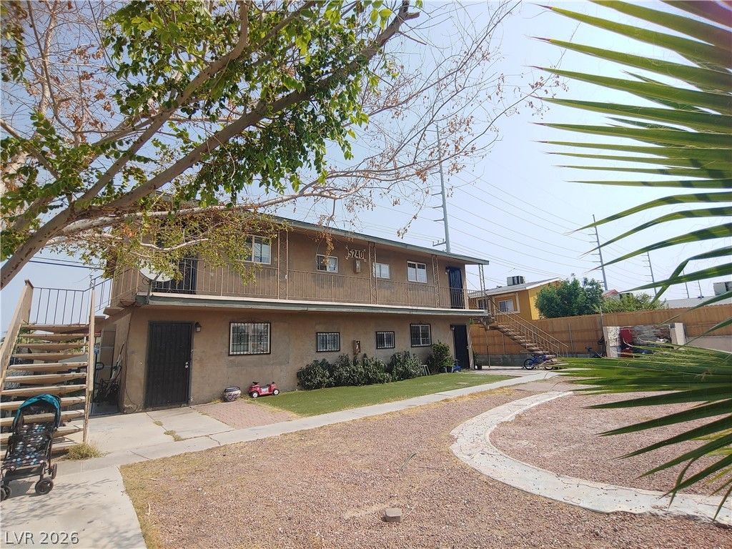5240 Pebble Beach Boulevard D — photo 2