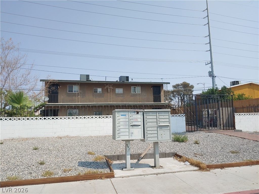 5240 Pebble Beach Boulevard D — photo 3