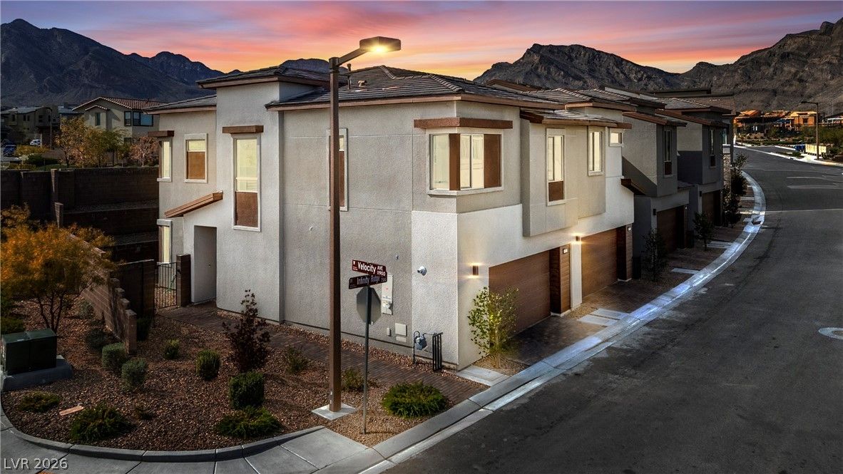 633 Infinity Ridge Street — photo 2
