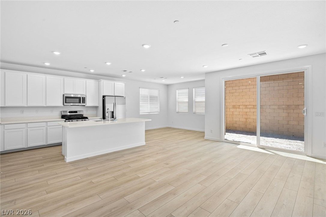 3631 Dusted Glow Avenue — photo 4