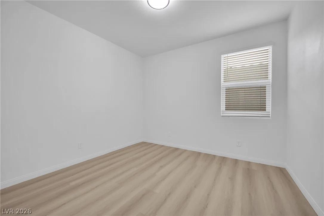 4096 Nopal Serrano Avenue — photo 4 of 33