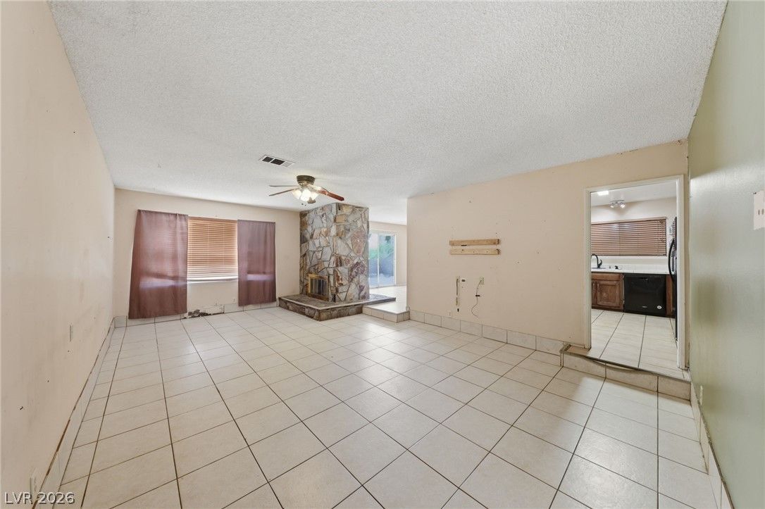 5194 Merrill Circle — photo 5 of 25